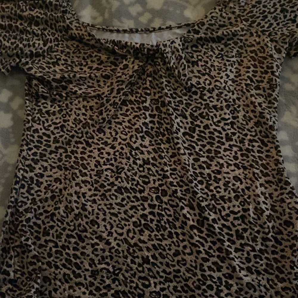 Top - Picture 2 of 2